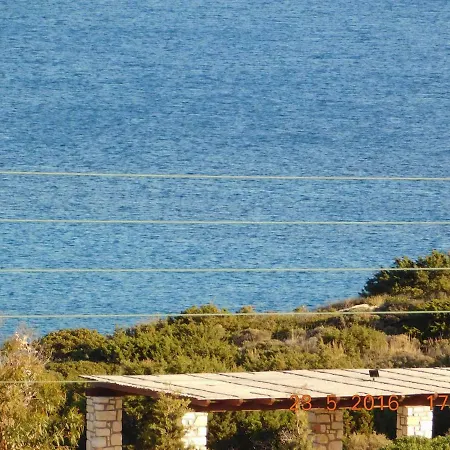 Wild Beauty Sea * Parikia (Paros)